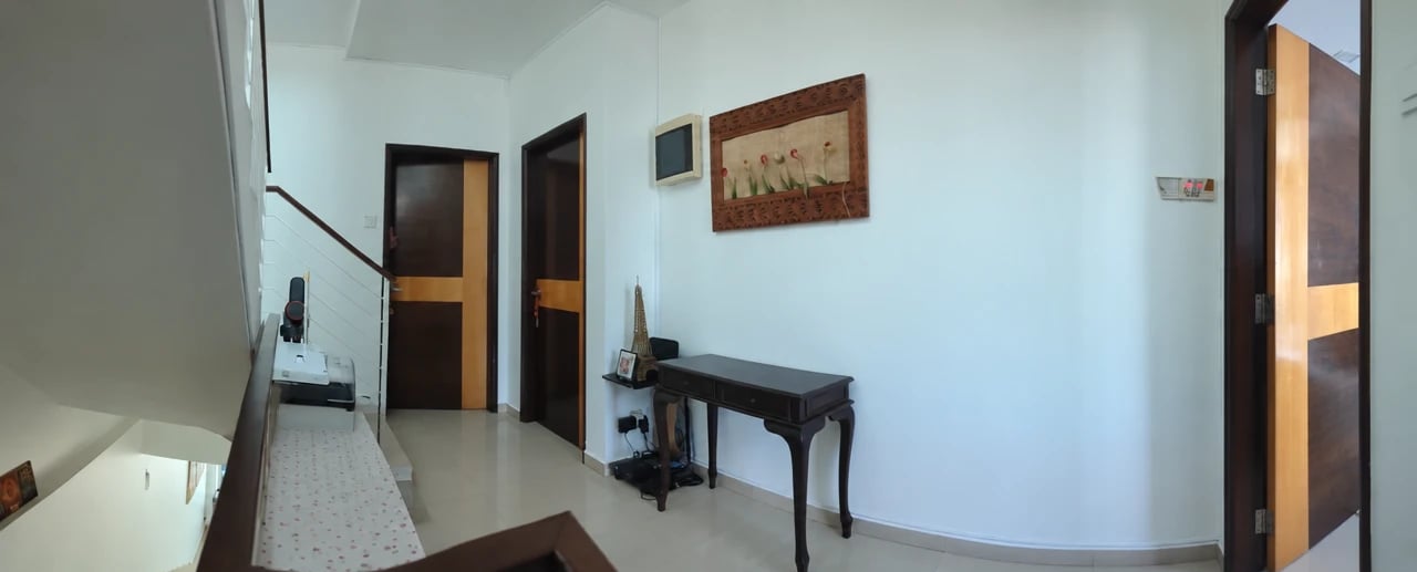 The same hallway after Just Gone removed the clutter